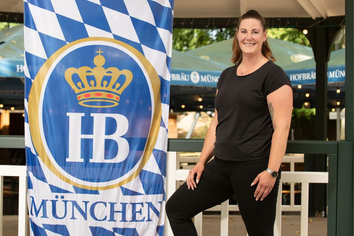 Tabea Helweg // Service- & Veranstaltungsleitung